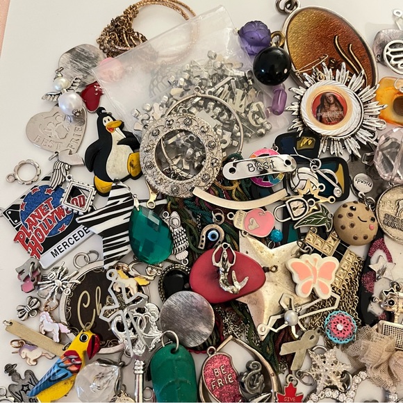 Pendants & Charms Jewelry Craft Lot - Picture 4 of 5